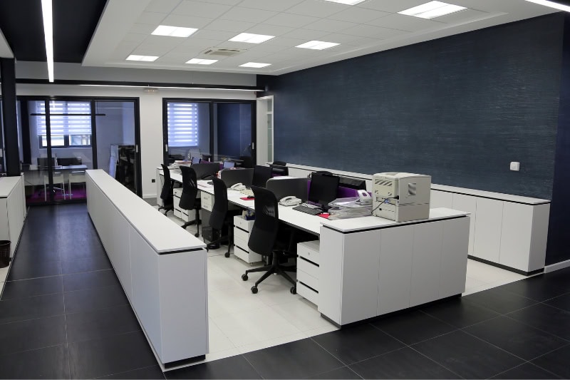 forrado de paredes en oficinas